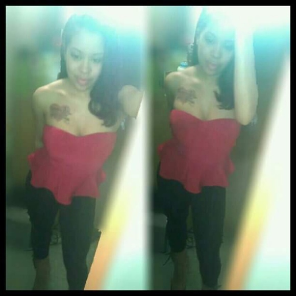 ❣️Necessary Clothing Red Strapless Bow Peplum Top - Picture 7 of 8